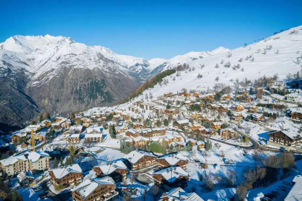 11 Top-Rated Ski Resorts in France