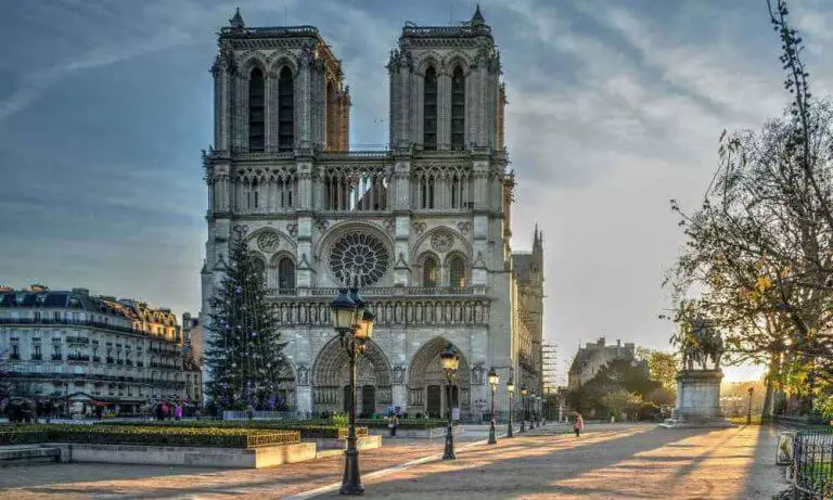 16 Top-Rated Tourist Attractions in France