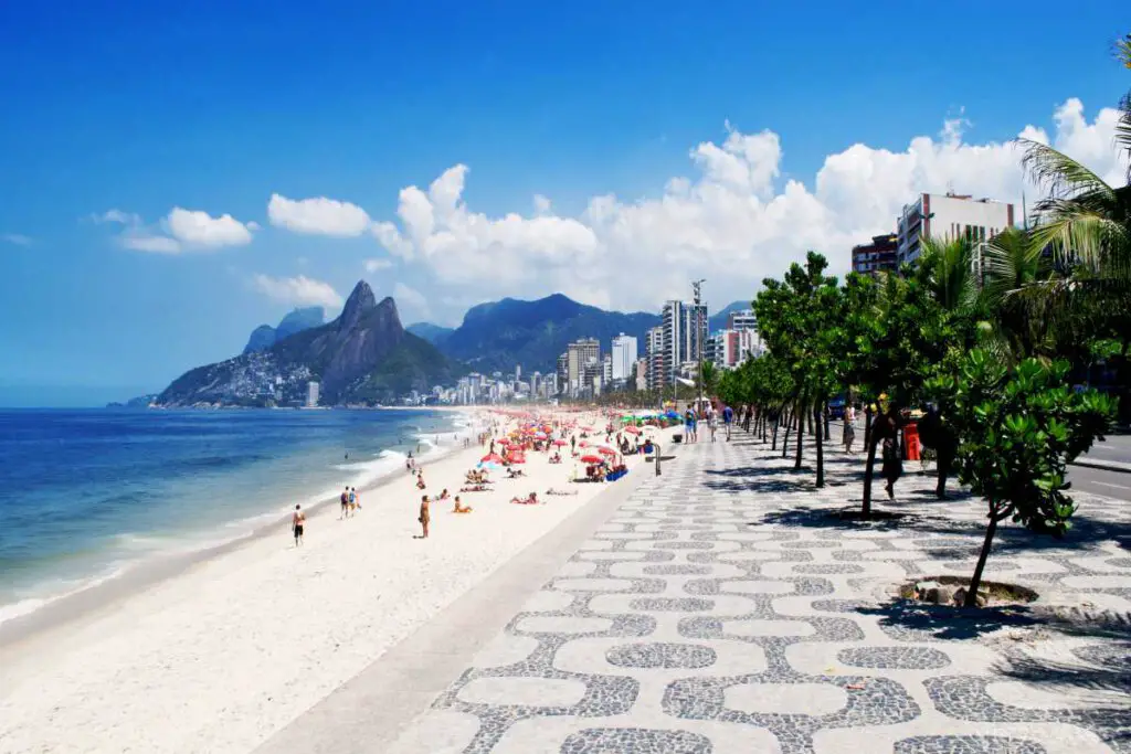 Best & Fun Things To Do In Rio de Janeiro