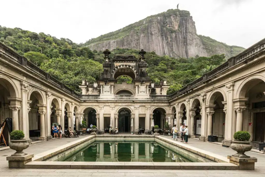 Best & Fun Things To Do In Rio de Janeiro