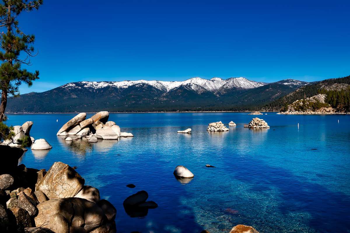 Best Lakes In California