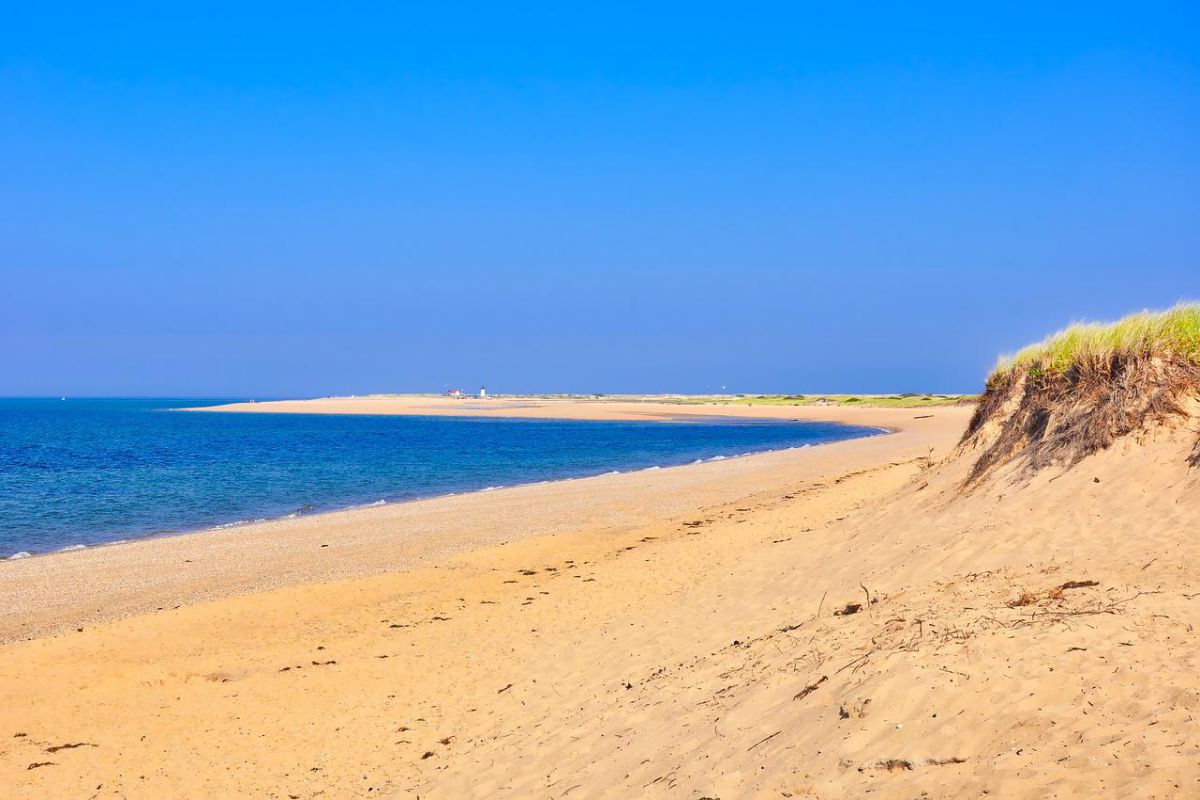 15 Top-Rated Beaches in Massachusetts