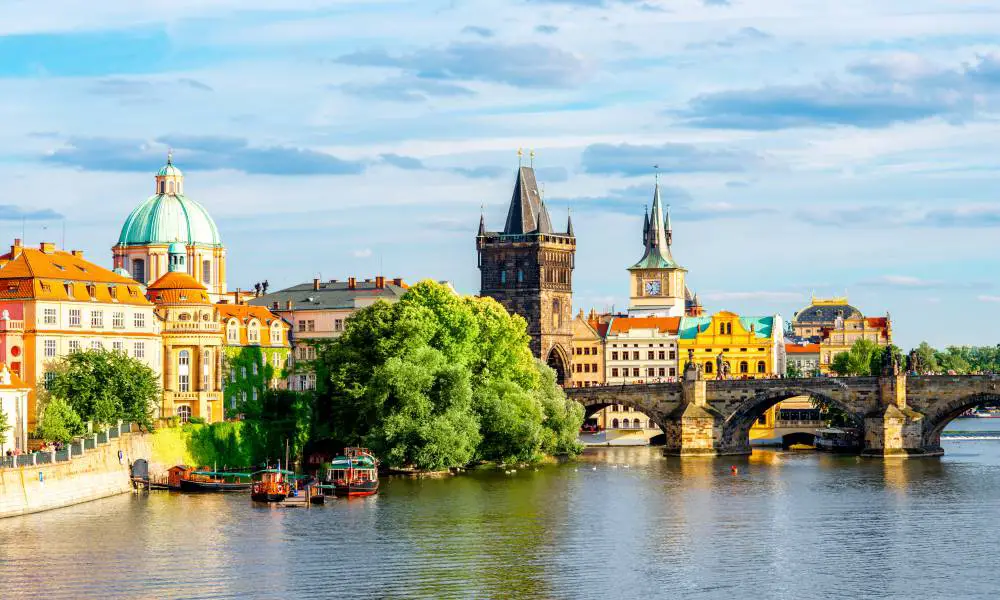 27 Best Things to Do in Prague (Czech Republic)