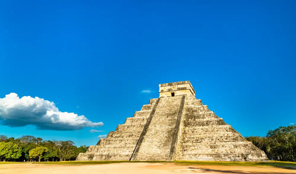 Visit Chichen Itza